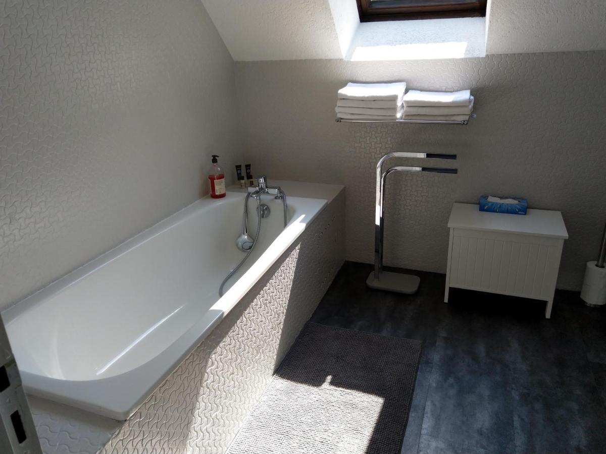 Lassay-sur-Croisne Domaine Providence Bed & Breakfast エクステリア 写真